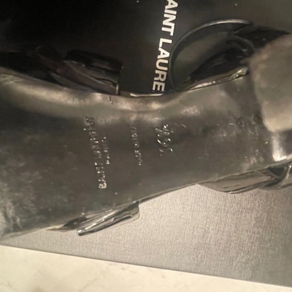 Saint Laurent (YSL) Black Patent Leather Heels - Picture 3 of 16